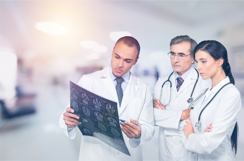 儿童脑肿瘤治疗历史、现状及展望